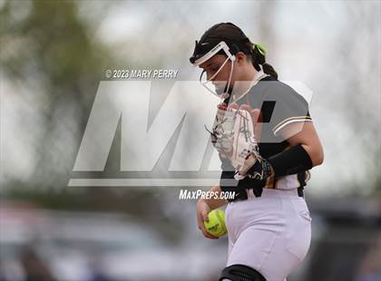 Thumbnail 3 in Quaker Valley @ Ellwood City photogallery.