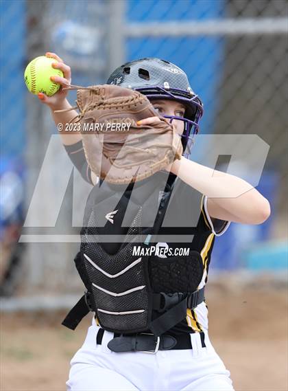 Thumbnail 3 in Quaker Valley @ Ellwood City photogallery.