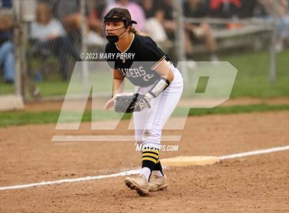 Thumbnail 3 in Quaker Valley @ Ellwood City photogallery.