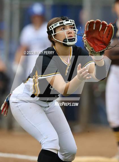 Thumbnail 1 in Quaker Valley @ Ellwood City photogallery.