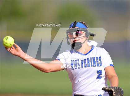 Thumbnail 1 in Quaker Valley @ Ellwood City photogallery.