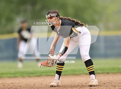 Thumbnail 3 in Quaker Valley @ Ellwood City photogallery.