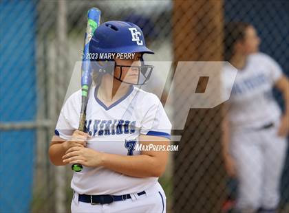 Thumbnail 2 in Quaker Valley @ Ellwood City photogallery.