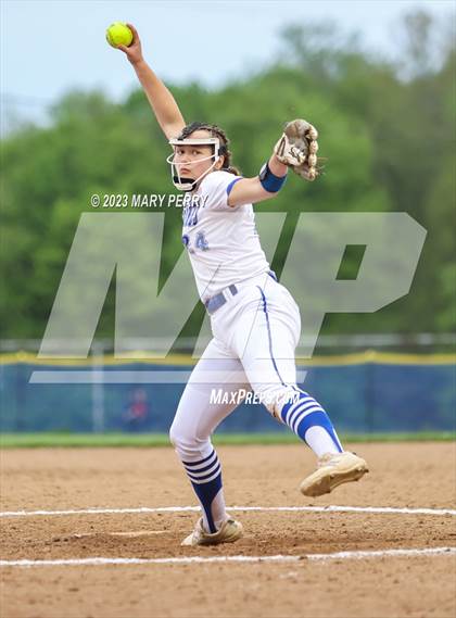 Thumbnail 3 in Quaker Valley @ Ellwood City photogallery.