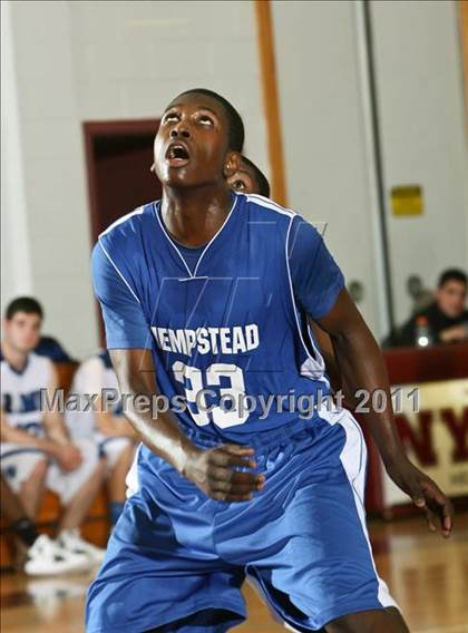Thumbnail 3 in Hempstead vs. Port Chester photogallery.