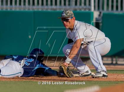 Thumbnail 3 in Johnson vs Alexander (UIL 6A Regional Semifinal) photogallery.