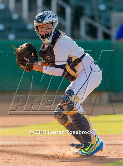 Thumbnail 2 in Johnson vs Alexander (UIL 6A Regional Semifinal) photogallery.