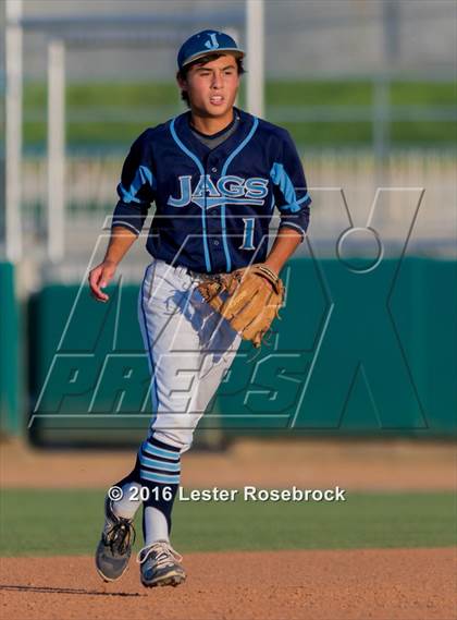 Thumbnail 1 in Johnson vs Alexander (UIL 6A Regional Semifinal) photogallery.