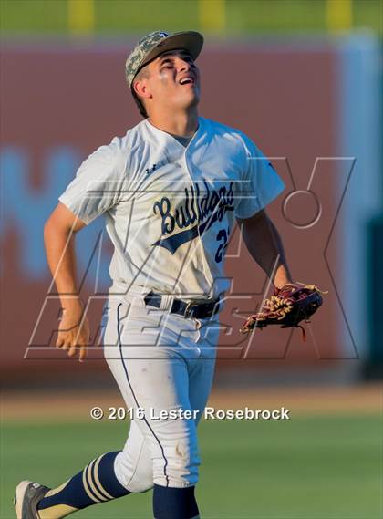Thumbnail 2 in Johnson vs Alexander (UIL 6A Regional Semifinal) photogallery.