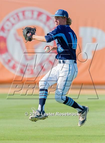Thumbnail 2 in Johnson vs Alexander (UIL 6A Regional Semifinal) photogallery.