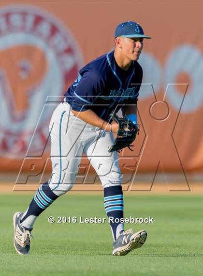 Thumbnail 3 in Johnson vs Alexander (UIL 6A Regional Semifinal) photogallery.