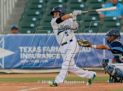 Thumbnail 2 in Johnson vs Alexander (UIL 6A Regional Semifinal) photogallery.