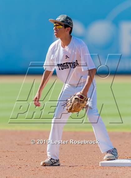 Thumbnail 1 in Johnson vs Alexander (UIL 6A Regional Semifinal) photogallery.