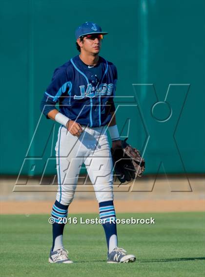 Thumbnail 2 in Johnson vs Alexander (UIL 6A Regional Semifinal) photogallery.