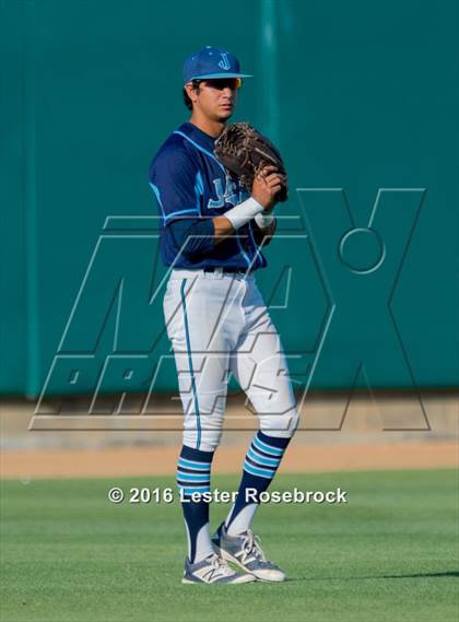 Thumbnail 3 in Johnson vs Alexander (UIL 6A Regional Semifinal) photogallery.