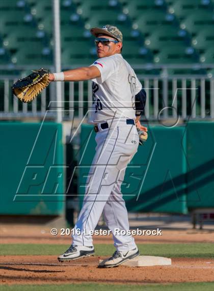 Thumbnail 3 in Johnson vs Alexander (UIL 6A Regional Semifinal) photogallery.
