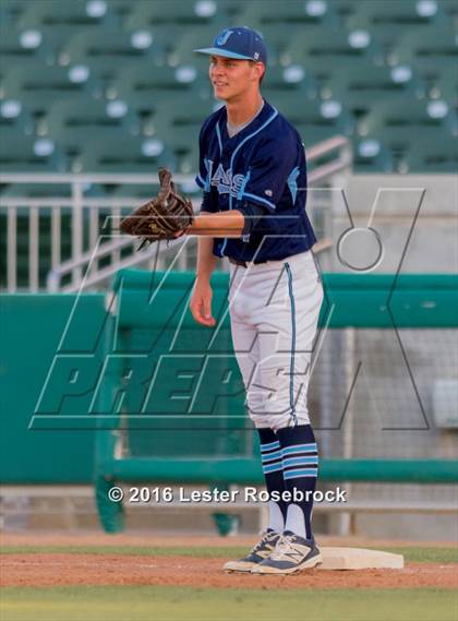 Thumbnail 2 in Johnson vs Alexander (UIL 6A Regional Semifinal) photogallery.