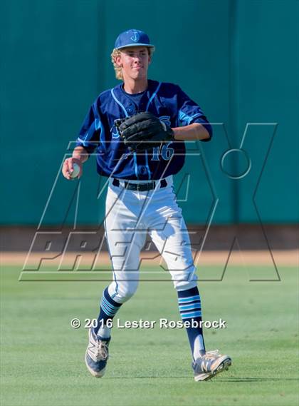 Thumbnail 3 in Johnson vs Alexander (UIL 6A Regional Semifinal) photogallery.