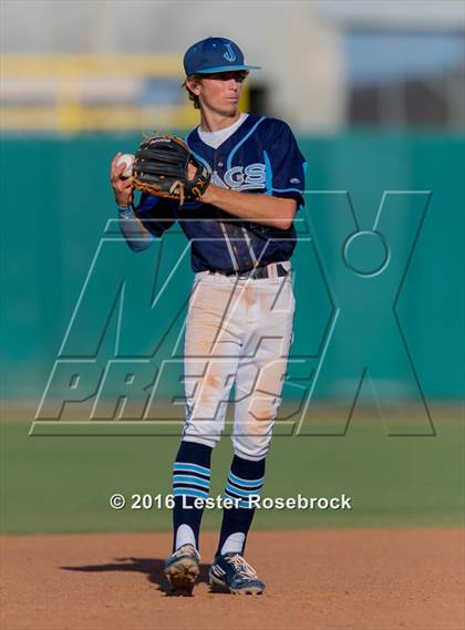 Thumbnail 2 in Johnson vs Alexander (UIL 6A Regional Semifinal) photogallery.
