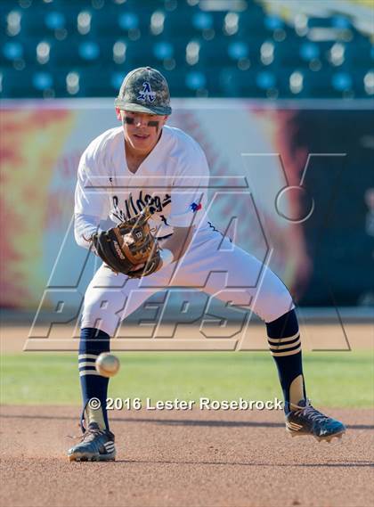 Thumbnail 2 in Johnson vs Alexander (UIL 6A Regional Semifinal) photogallery.