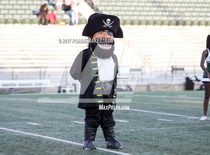 Thumbnail 1 in Forney @ Poteet photogallery.