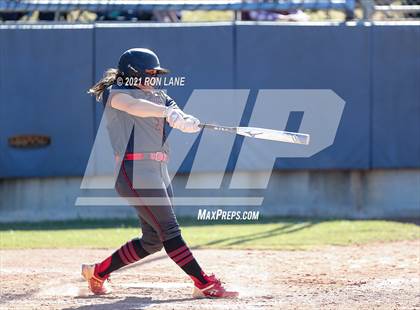 Thumbnail 1 in Mustang vs Southmoore (Oklahoma 6A State Semifinals) photogallery.