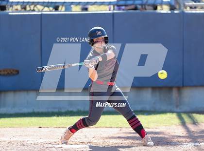 Thumbnail 1 in Mustang vs Southmoore (Oklahoma 6A State Semifinals) photogallery.