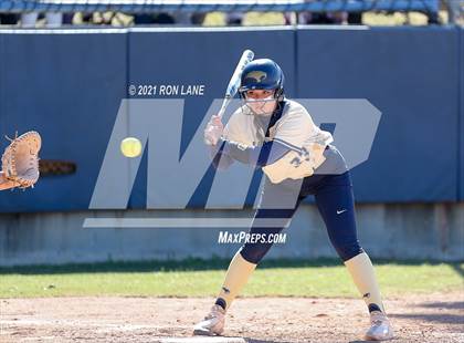 Thumbnail 3 in Mustang vs Southmoore (Oklahoma 6A State Semifinals) photogallery.