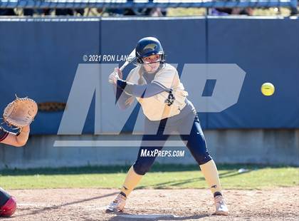 Thumbnail 2 in Mustang vs Southmoore (Oklahoma 6A State Semifinals) photogallery.