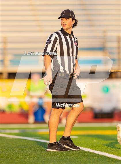 Thumbnail 2 in Lucy Beckham vs North Myrtle Beach (SCHSL 5A Div 2 2nd Round) photogallery.