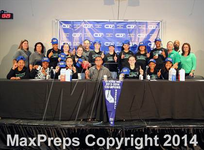 Thumbnail 2 in St. Mary's vs Oak Ridge (CIF SJS D1 Final) photogallery.