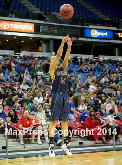 Thumbnail 1 in St. Mary's vs Oak Ridge (CIF SJS D1 Final) photogallery.