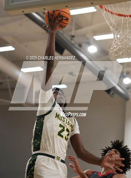 Thumbnail 1 in Redondo Union @ Mira Costa photogallery.