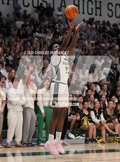 Thumbnail 1 in Redondo Union @ Mira Costa photogallery.