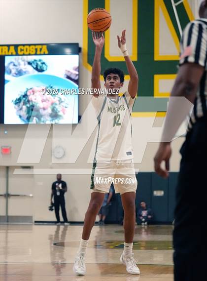 Thumbnail 1 in Redondo Union @ Mira Costa photogallery.