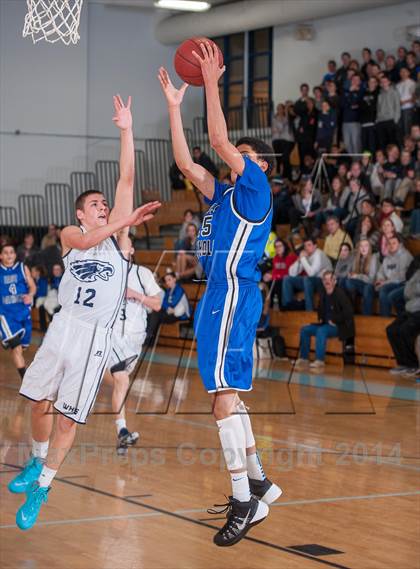 Thumbnail 2 in East Catholic @ Wethersfield photogallery.