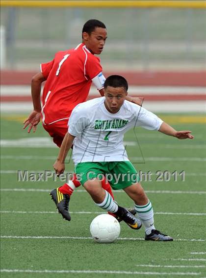 Thumbnail 2 in Kilgore vs Adams (4A Region 2 Semifinals) photogallery.