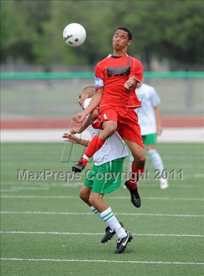 Thumbnail 1 in Kilgore vs Adams (4A Region 2 Semifinals) photogallery.