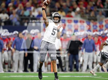 Thumbnail 2 in Guyer vs. Westlake (UIL 6A Division 2 Final) photogallery.