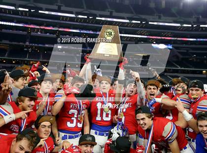 Thumbnail 2 in Guyer vs. Westlake (UIL 6A Division 2 Final) photogallery.