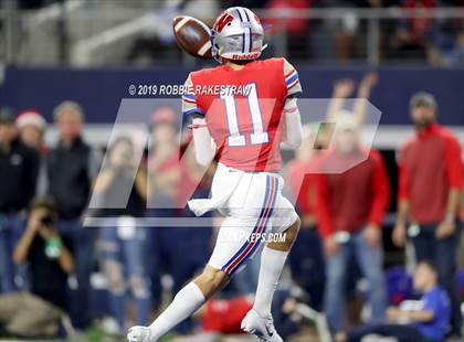 Thumbnail 3 in Guyer vs. Westlake (UIL 6A Division 2 Final) photogallery.