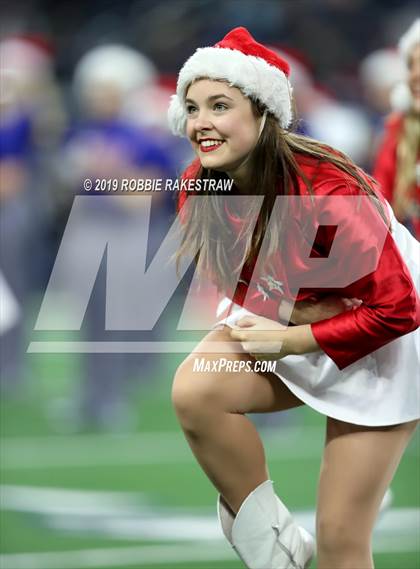 Thumbnail 2 in Guyer vs. Westlake (UIL 6A Division 2 Final) photogallery.