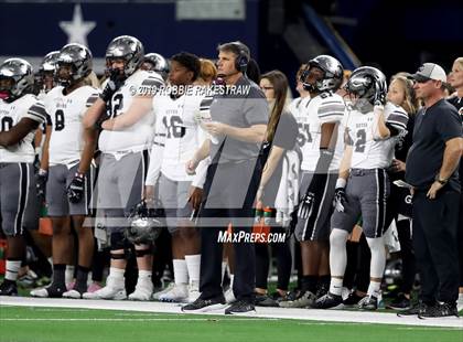 Thumbnail 2 in Guyer vs. Westlake (UIL 6A Division 2 Final) photogallery.