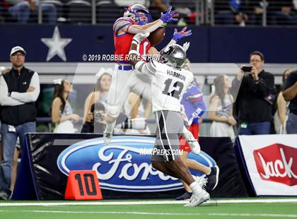 Thumbnail 3 in Guyer vs. Westlake (UIL 6A Division 2 Final) photogallery.