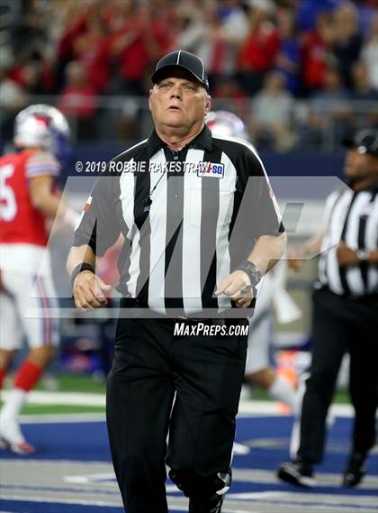 Thumbnail 3 in Guyer vs. Westlake (UIL 6A Division 2 Final) photogallery.