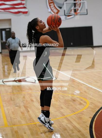 Thumbnail 1 in Clear Falls vs. Lake Ridge (McDonald's Texas Invitational) photogallery.