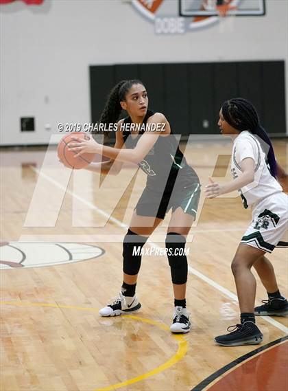 Thumbnail 1 in Clear Falls vs. Lake Ridge (McDonald's Texas Invitational) photogallery.