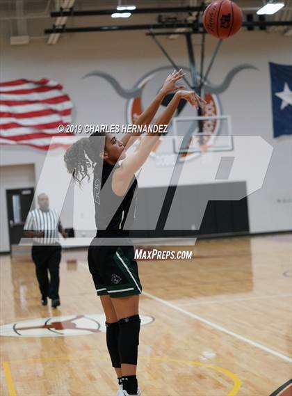 Thumbnail 1 in Clear Falls vs. Lake Ridge (McDonald's Texas Invitational) photogallery.