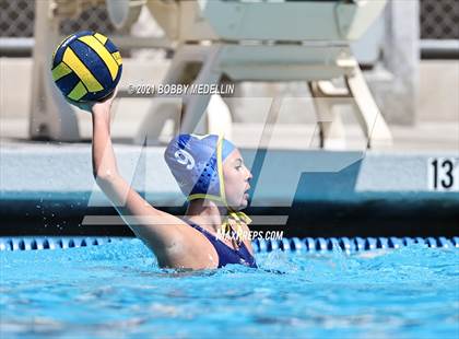 Thumbnail 1 in St. Mary's vs. Clovis photogallery.