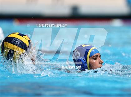 Thumbnail 1 in St. Mary's vs. Clovis photogallery.